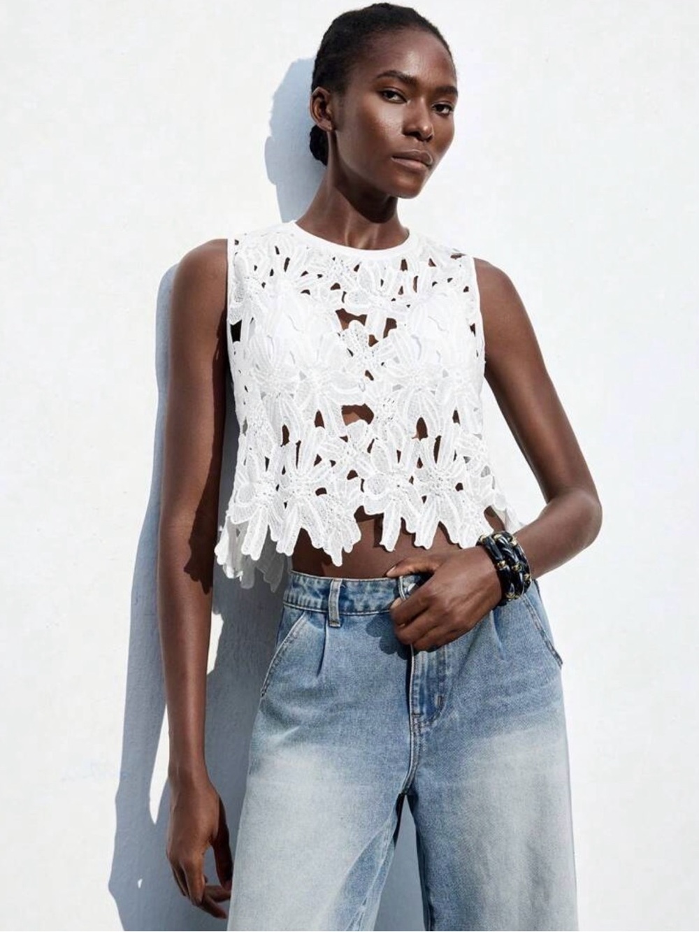 Women's White Crochet Lace Sleeveless Top